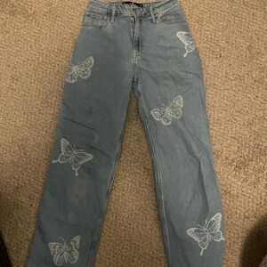 Hollister Women's Light Blue Butterfly Jeans